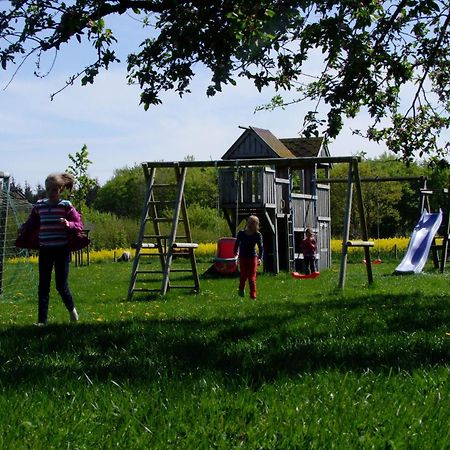 Ferienwohnungen Auf Dem Ferienhof Sell Stoltebull Экстерьер фото